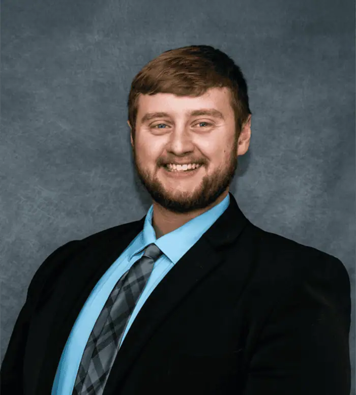Brett Majetich, Agent